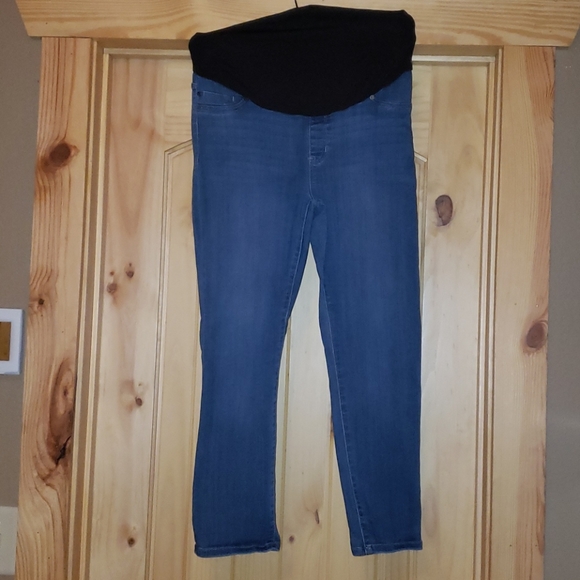 Maternity - Picture 1 of 1